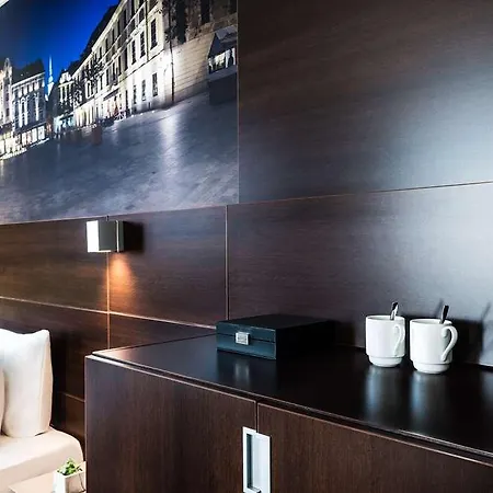 Lindner Hotel *